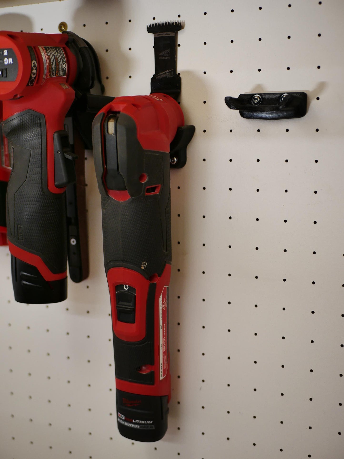 M12/M18 Fuel Oscillating Tool Wall Mount