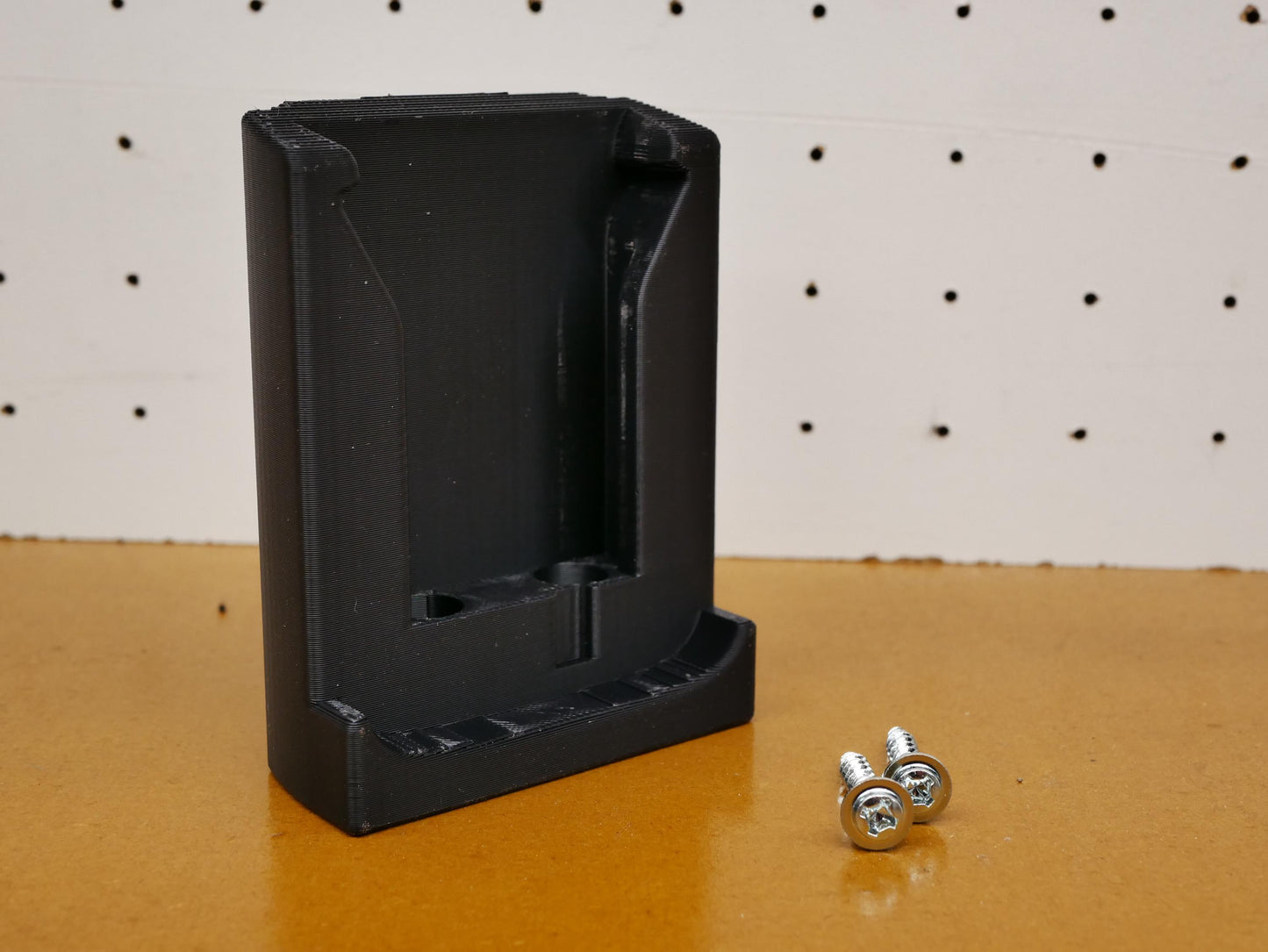 M18 Battery Wall Mount